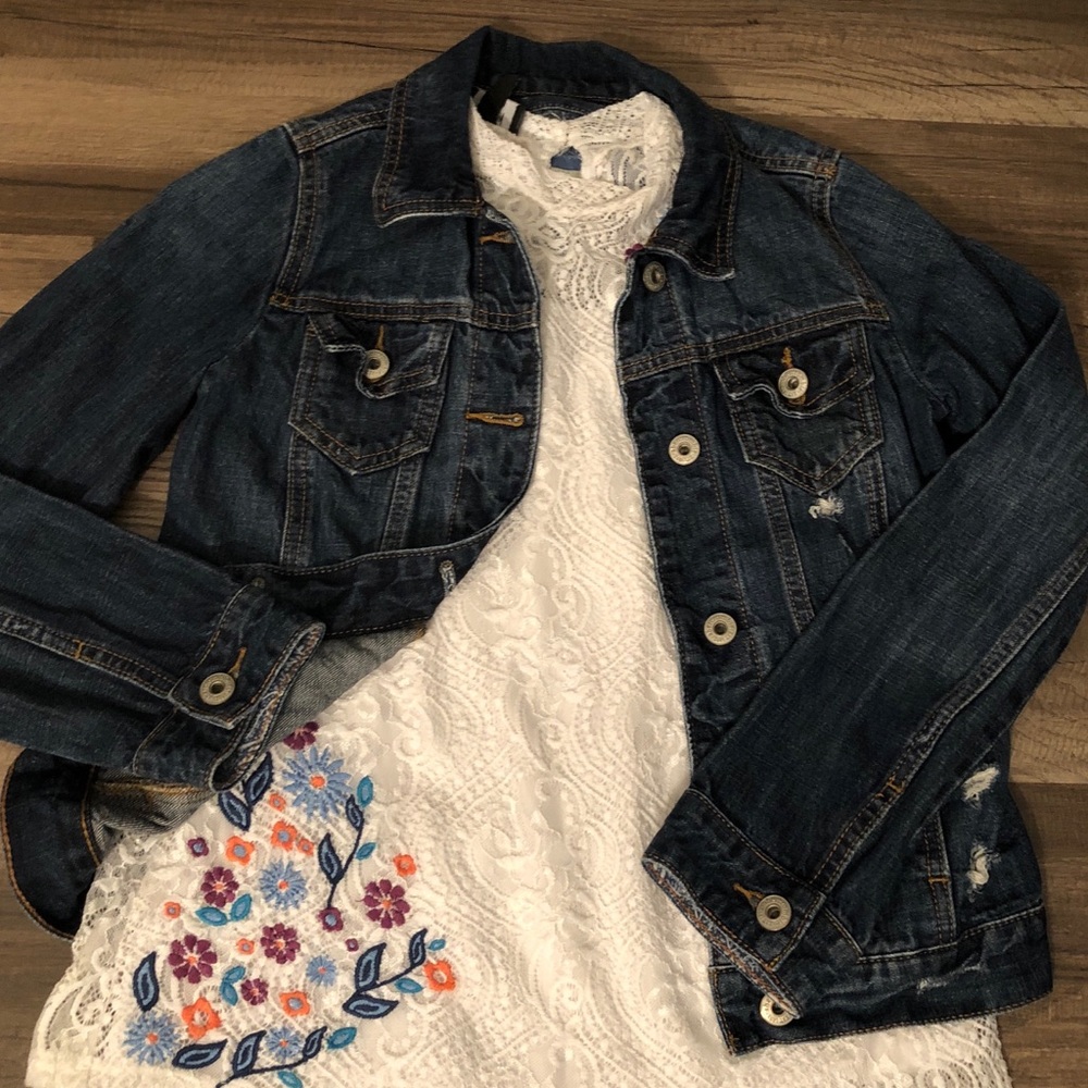 EUC ABERCROMBIE DENIM JACKET SIZE 11/12 KIDS